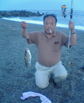 高知の浜辺で夜釣り 帯田日記